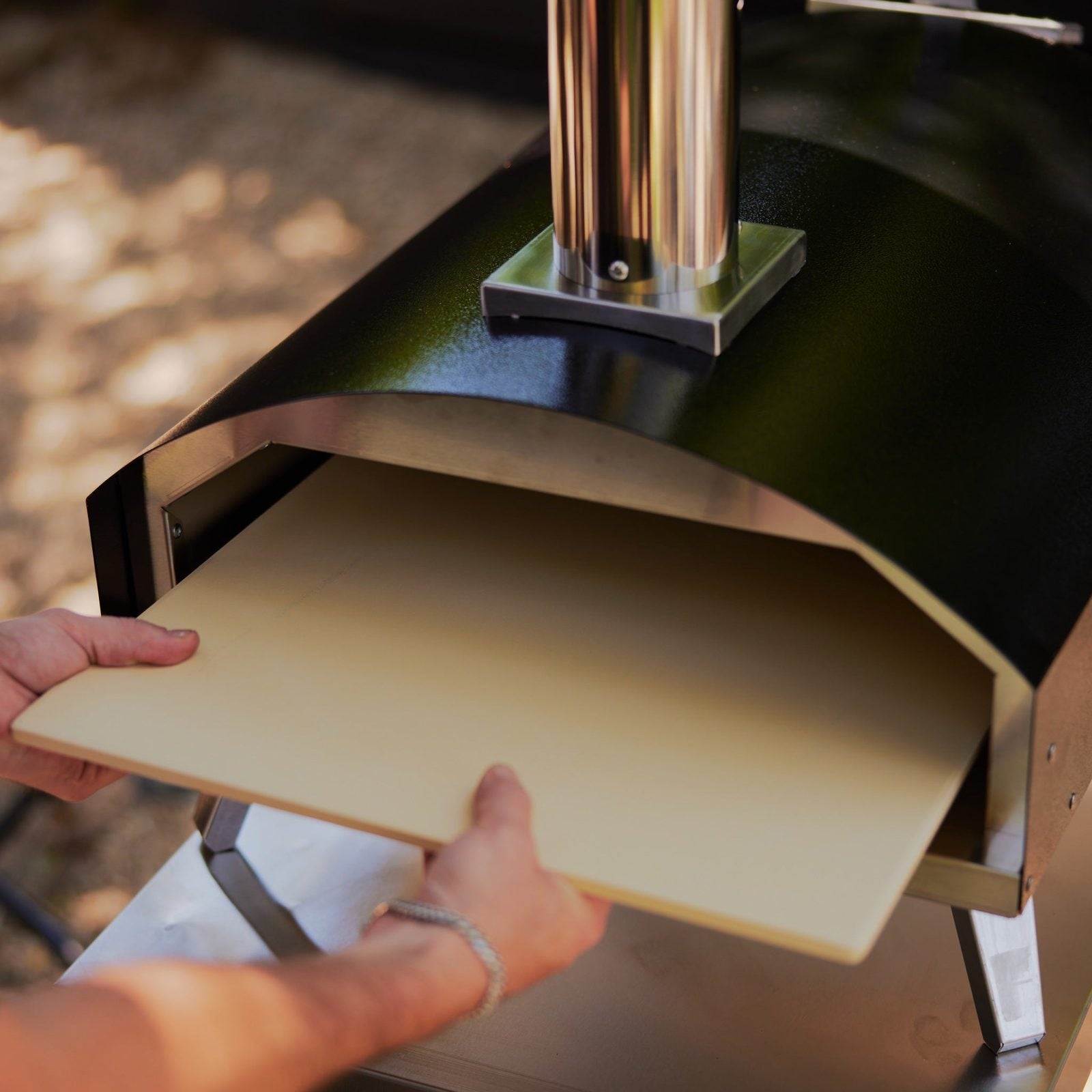 Restaurant-grade pizza stone